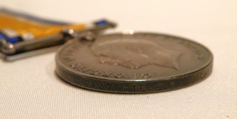 WW1 1914/15 Star Trio to Burchett 2nd Dragoon Guards + ISM. — image 5