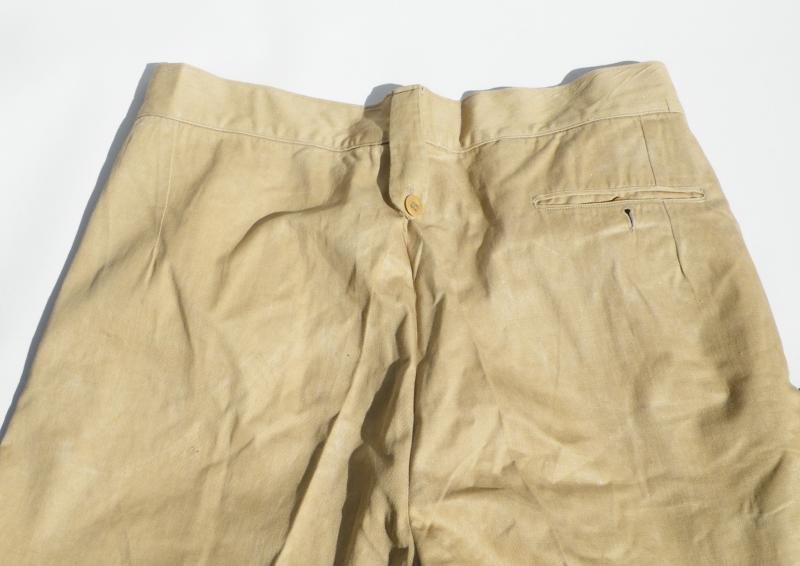 Post WW1 Offices Tropical Uniform. — image 8