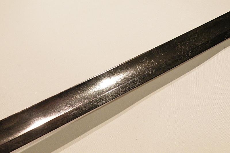 Victorian 1822 / 45 Pattern Infantry Officers Sword. — image 8