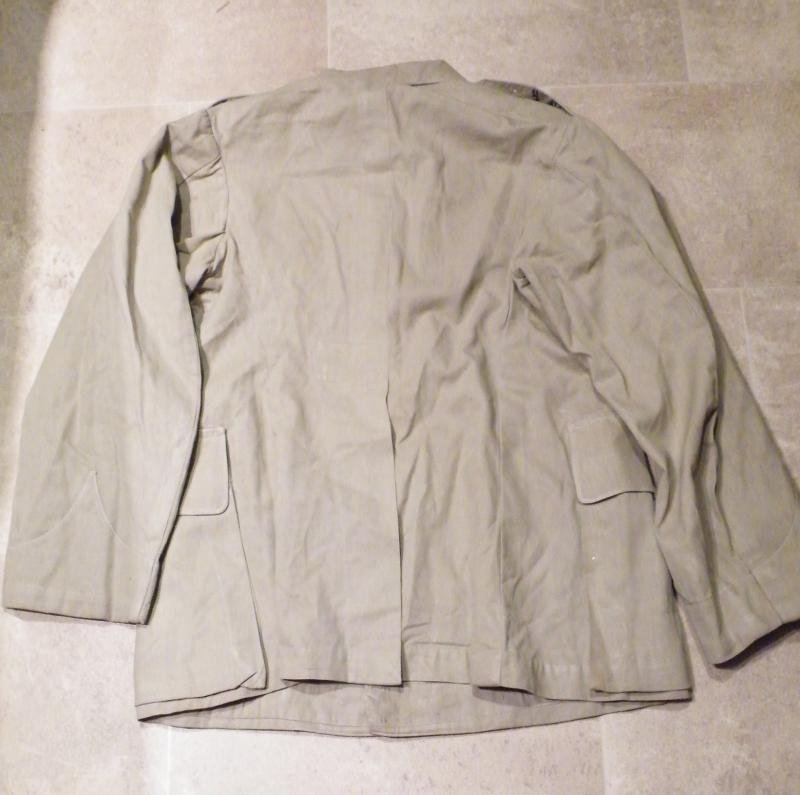 WW2 Officer's Tropical Jacket Rank Lieutenant. — image 2