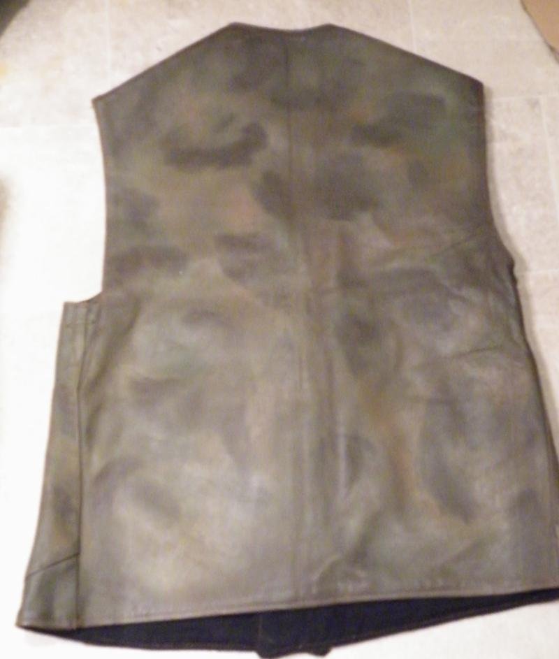 Scarce WW2 Lether Jerkin Camouflage Pattern. — image 2