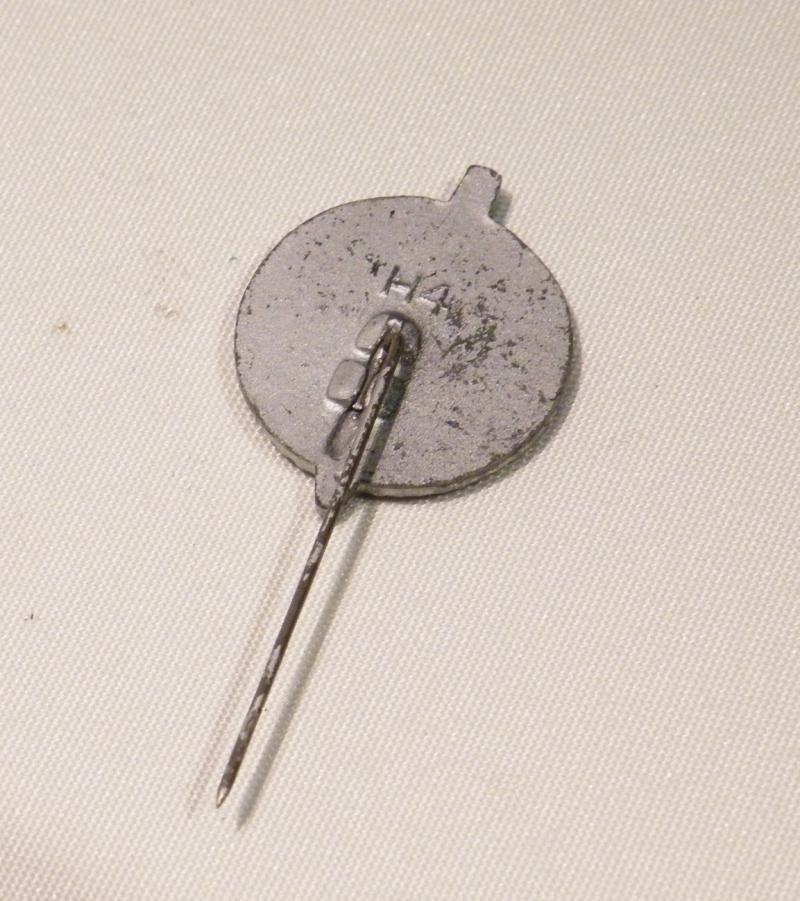 1930's German NSKOV Pin. — image 2
