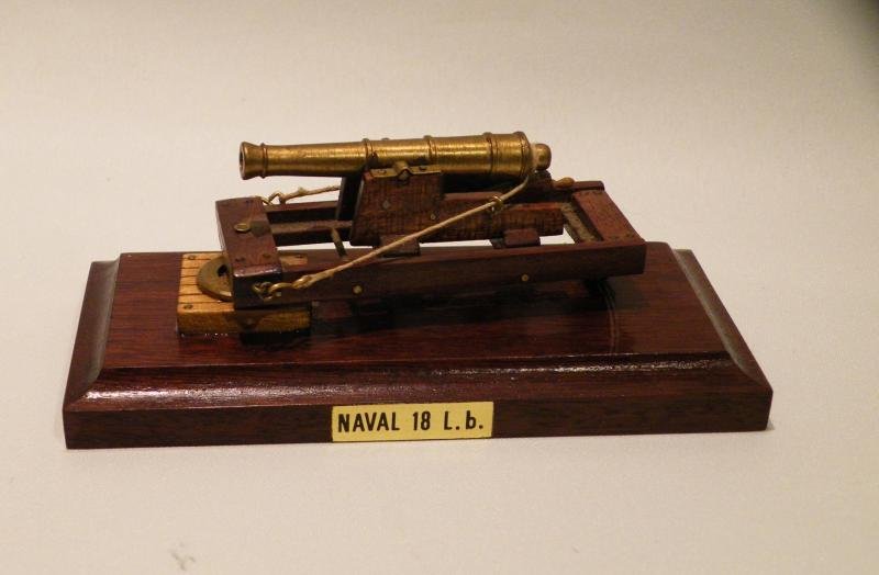 Vintage Small Metal and Wood Naval 18lb Cannon Desk Item