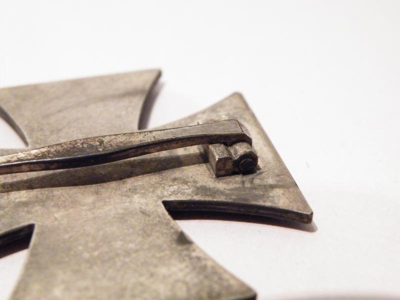 WW2 German Iron Cross 1st Class by Meyhauer of Berlin. — image 3