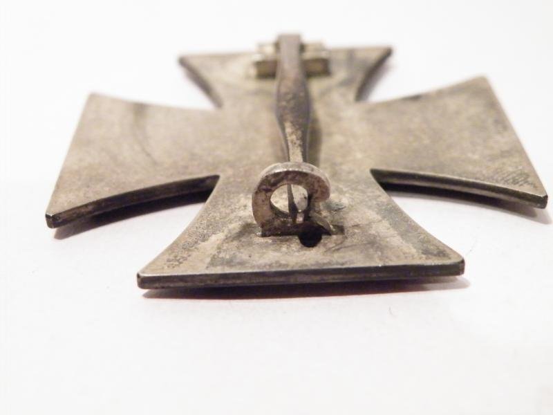 WW2 German Iron Cross 1st Class by Meyhauer of Berlin. — image 4