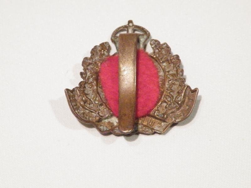 Suffolk Regiment Officers Cap Badge. — image 2