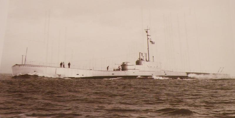 WW2 Medal Group 4 to Lieut Morris KIA HM Submarine Thames 1940. — image 7