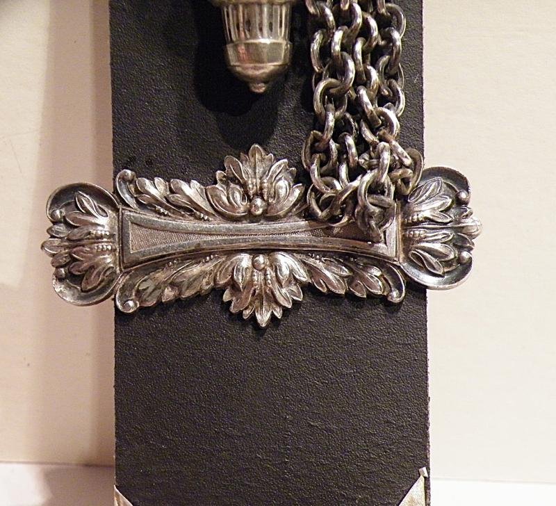 Victorian Infantry Officers Whistle, Chains Belt Mounts and Badge — image 7