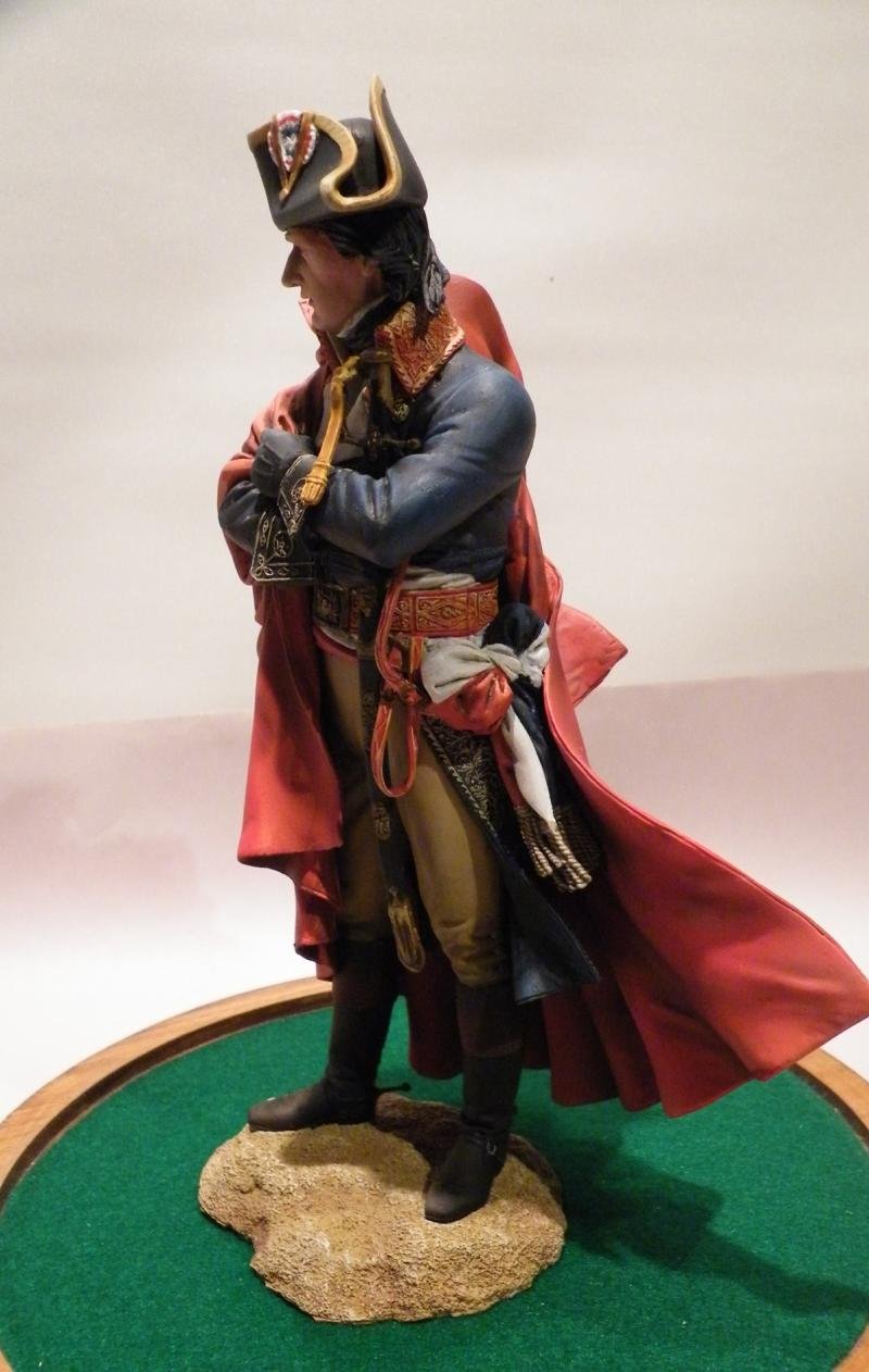 Very Detailed Model of Napoleon Bonaparte under Glass Dome — image 3