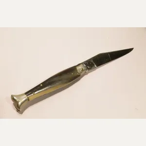 Vintage Fishtail Lock Knife.