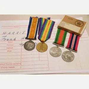 WW1 & WW2 Family Medals to Harris London Irish & …