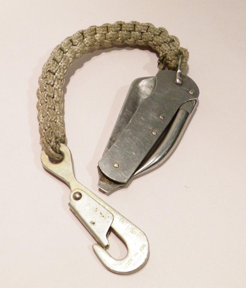 Vintage British Jack Knife with RN Lanyard. — image 5