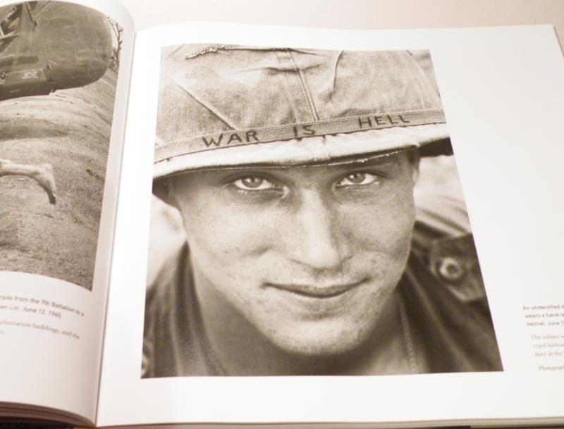 Book – Vietnam The Real War a Photographic History — image 4