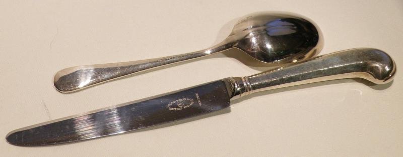 Stunning Butler of Sheffield A1 Plate set of Cutlery Pistol Grip & Rat Tail — image 6