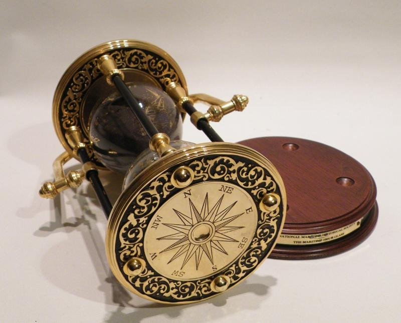 Vintage Franklin Mint – The Discovery Hourglass — image 6