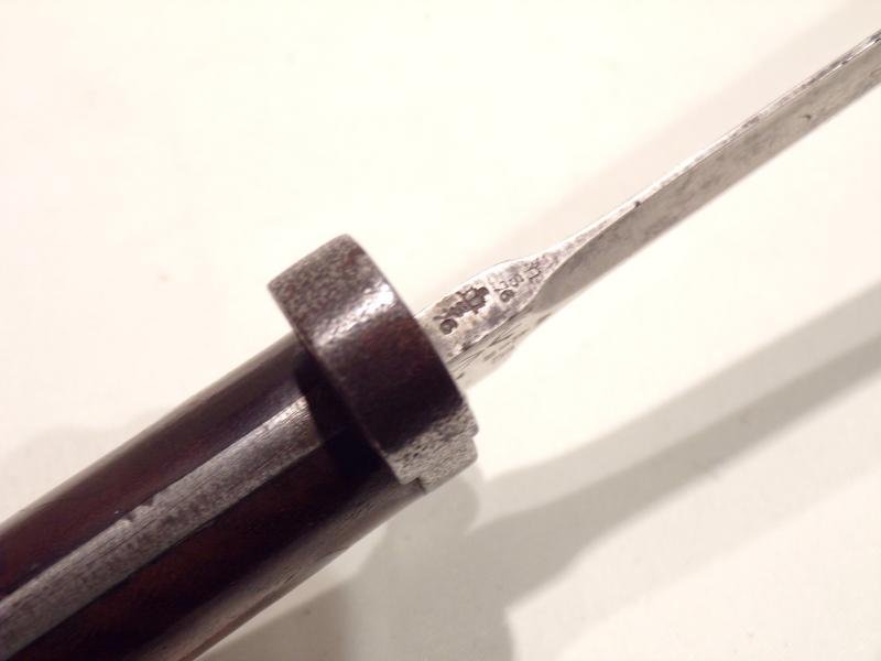 Boer War Lee Metford MkII Bayonet by Sanderson with Frog. — image 7