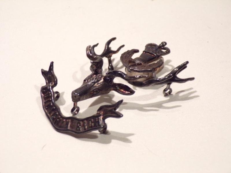 Queen's Own Highlanders Officers Bonnet Badge. — image 2