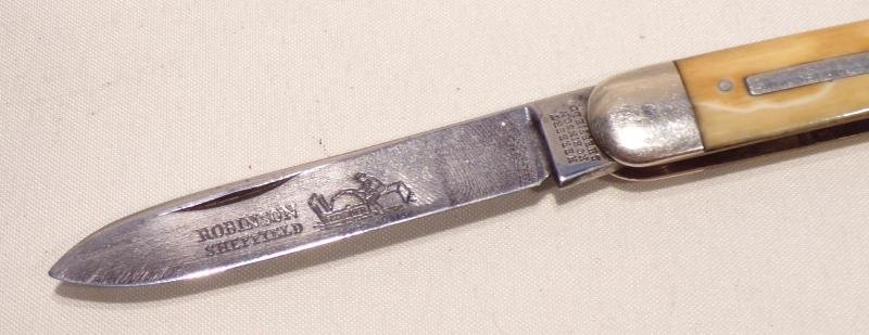 Robinson Sheffield Folding Knife. — image 5