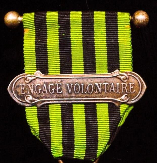 France: Franco-Prussian War Medal 1870-1871. 1st 'Ordnance' issue type (Medaille Commemorative De La Guerre 1870-1871). With silver clasp 'Engage Volontaire' — image 3