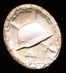 Germany (Federal Republic): Wound Badge (Verwundetenabzeichen) 1939-45. 'Silver' 2nd class …