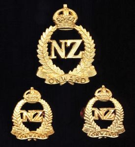New Zealand (Dominion): Set of General Service, 'King's Crown' gilding …