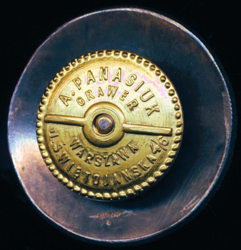 Poland (Republic 1918-1939): 7th Lublin Uhlan Regiment (Minsk Mazowiecki) 1923. White metal & enamel. Regimental badge to a Cavalry Regiment of the Polish Army — image 2