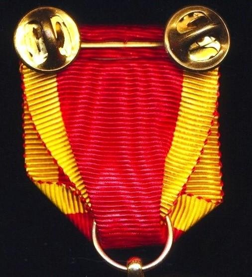 Republic of South Vietnam (1955-1975): National Order of Vietnam. 5th Class Knight. Breast badge. Gilt & enamel. Circa 1955-1975 — image 5
