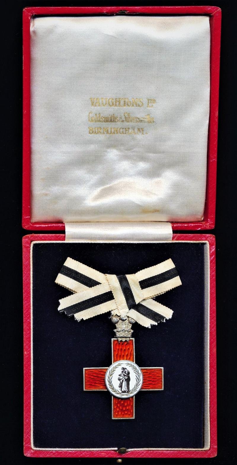 Order of the League of Mercy. Lady's shoulder badge — image 2