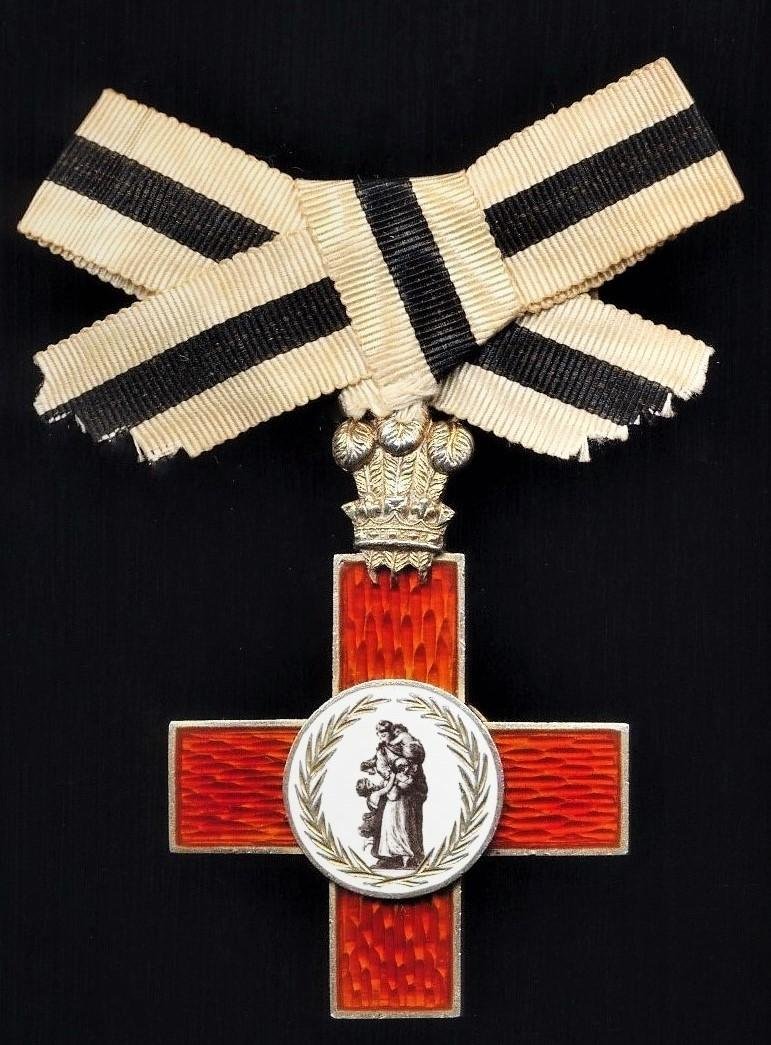 Order of the League of Mercy. Lady's shoulder badge — image 3