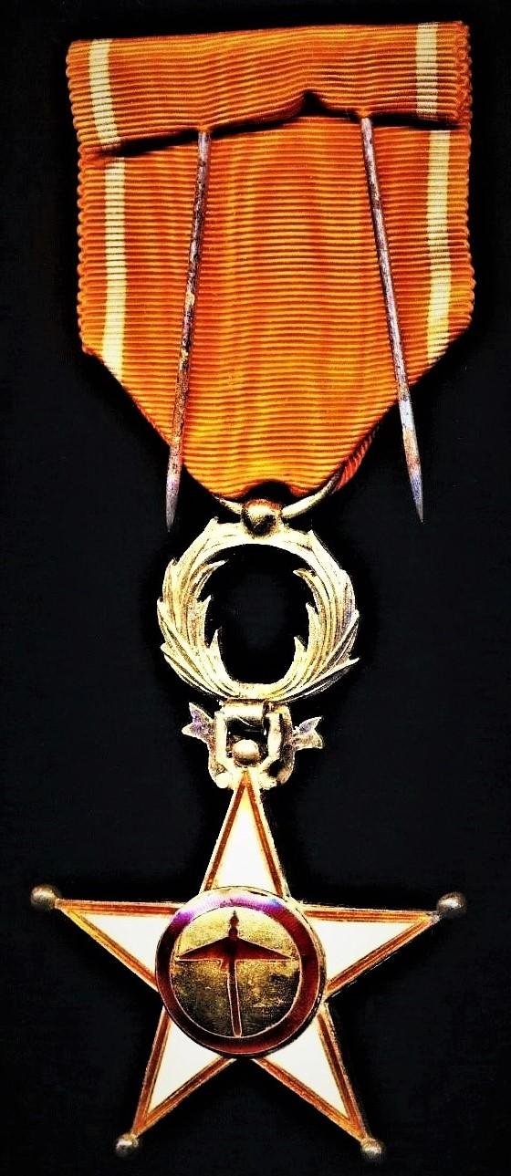 Morocco (Kingdom): Order of Ouissam Alaouite (Sharifian Order of Al-Alaoui). Fifth class 'Knight' breast badge on second type riband '1934-'. Silver gilt & enamel — image 4