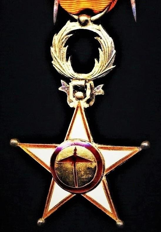 Morocco (Kingdom): Order of Ouissam Alaouite (Sharifian Order of Al-Alaoui). Fifth class 'Knight' breast badge on second type riband '1934-'. Silver gilt & enamel — image 5