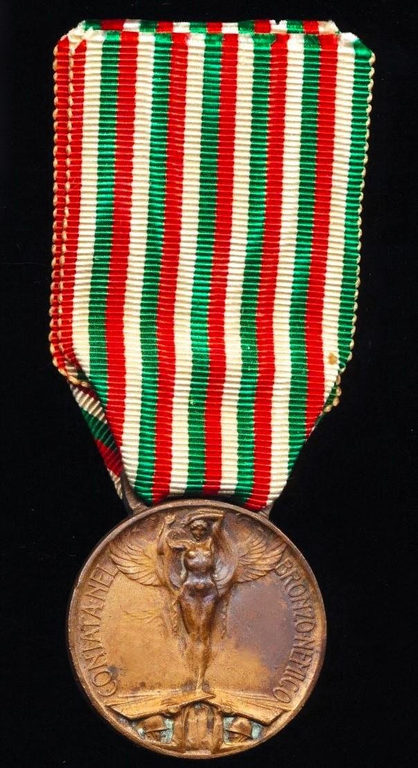 Italy: War Commemorative Medal 1915-1918. Type I. No clasp — image 3