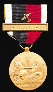 United States: Navy Occupation Service Medal 1945-1990. With clasp 'Europe' …