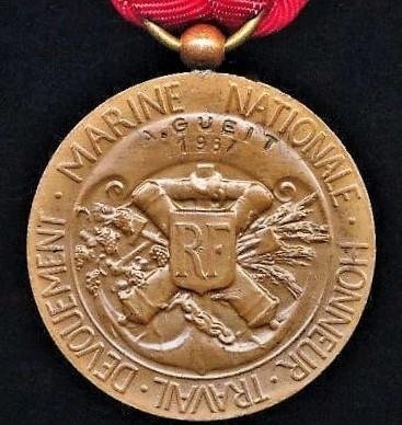 France: Medal of Honour for Non-Military Marine Personnel (Medaille D'Honneur pour le Personnel non militaire de la Marine). Bronze. Named & dated (A. Gueit 1967) — image 5