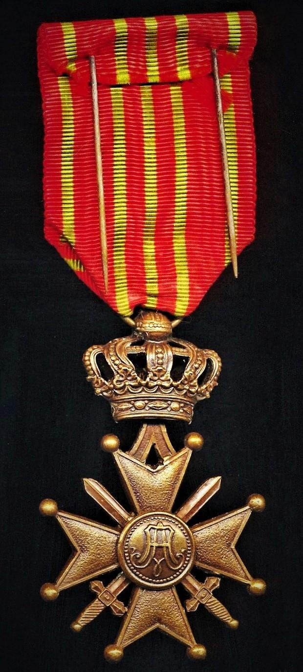 Belgium: Cross of War 1914-1918 (Croix De Guerre 1914-1918). With 1st type Bronze 'Rampant Lion' citation emblem on riband — image 4