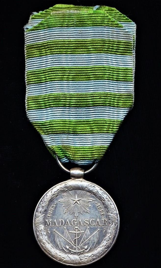 France: Madagascar Medal (1st Expedition) 1883-1886 (Medaille Du Madagascar 1883-86). 1st Type medal — image 4