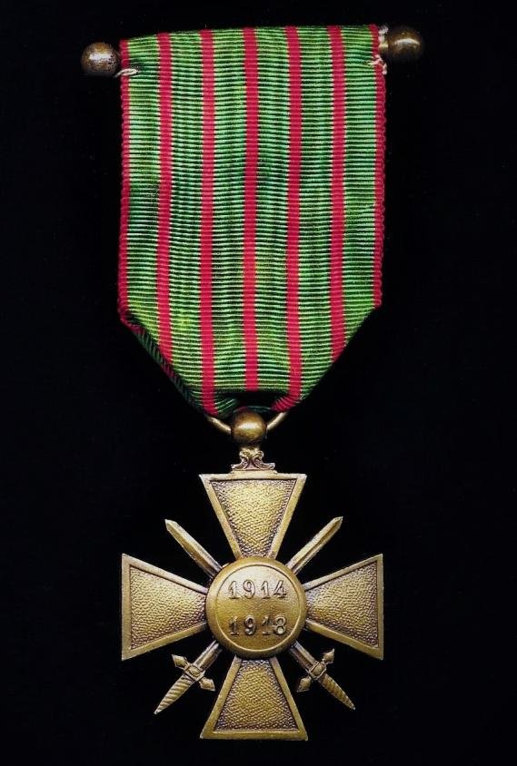France: Cross of War 1914-1918 (Croix De Guerre 1914-1918). With 2 x Citation emblems (1 x Gold Star & 1 x Bronze Palm) on the riband. Reverse of cross dated 1914-1918 — image 3