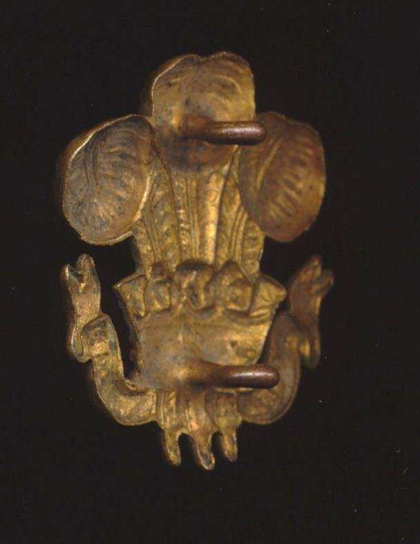 British Army: Cheshire Yeomanry. Gilding metal collar badge. Circa 1914-1918 — image 2