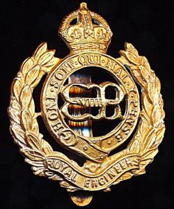 Royal Engineers. Edward VIII King's Crown gilding metal cap badge. …