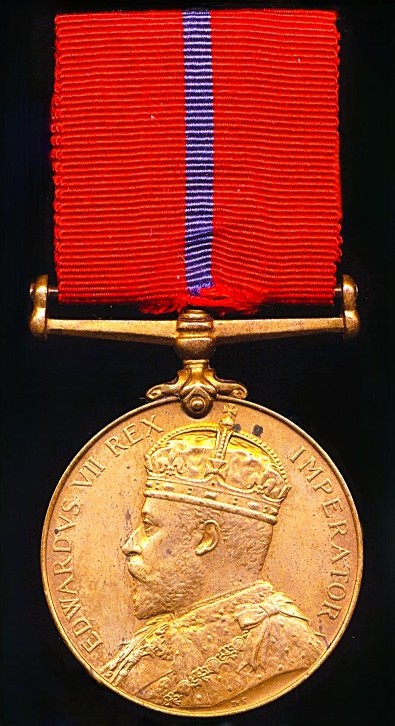 Coronation Medal 1902. Metropolitan Police reverse. Bronze issue (P.C. J. Collins. E. Div.) — image 3