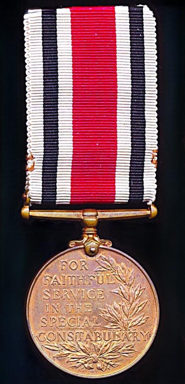 Special Constabulary Long Service Medal. GVI first issue. With further service clasp 'Long Service 1958' (Robert W. Woodhouse) — image 3