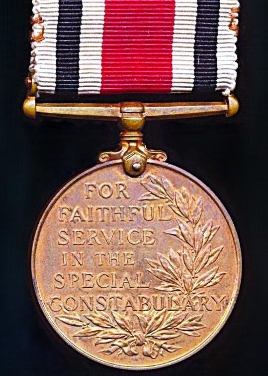 Special Constabulary Long Service Medal. GVI first issue. With further service clasp 'Long Service 1958' (Robert W. Woodhouse) — image 4