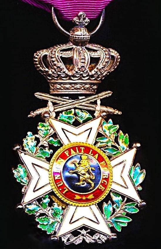 Belgium: Order of Leopold (Ordre de Leopold / Orde van Leopold). Military 'Swords' suspension. 5th Class 'Chevalier' breast badge with uni-lingual 'French' language obverse — image 2