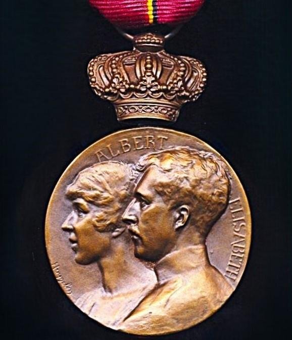 Belgium: Commemorative Medal for the Royal Voyage of King Albert I & Queen Elisabeth to Brazil 1920 — image 2