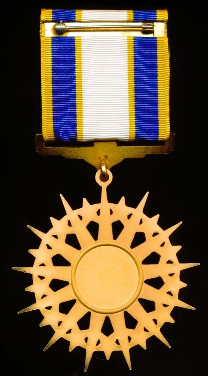 United States: Air Force Distinguished Service Medal. Issued circa 1990-2025 — image 3