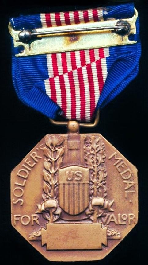 United States: Soldiers Medal. Circa 1945-1960 — image 3
