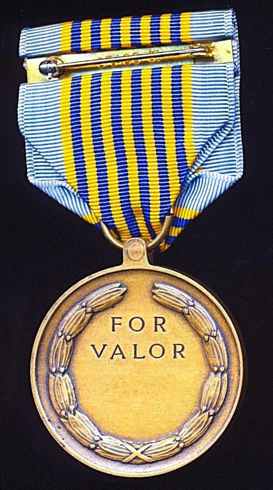 United States: Airman's Medal. Circa 1990-2025 — image 3