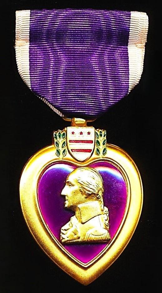 United States: Purple Heart Medal. A cased Second World War issue. Awarded circa 1945-1965 (including Second World War, Korean War and early Vietnam War) — image 2