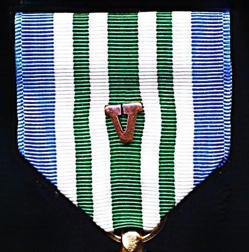 United States: Joint Service Commendation Medal (JSCOM). With bronze 'V' Valor emblem on riband. Circa 1990-2025 — image 3