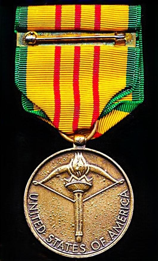 United States: Vietnam Service Medal. 1970's issue — image 3